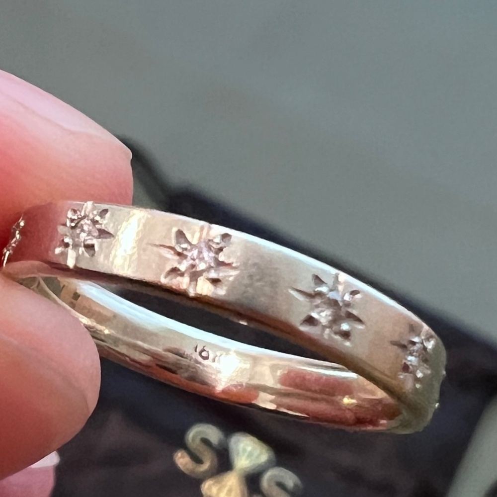 Sarah Swell Starry Sky Diamond Band / white gold - Picture 6 of 8